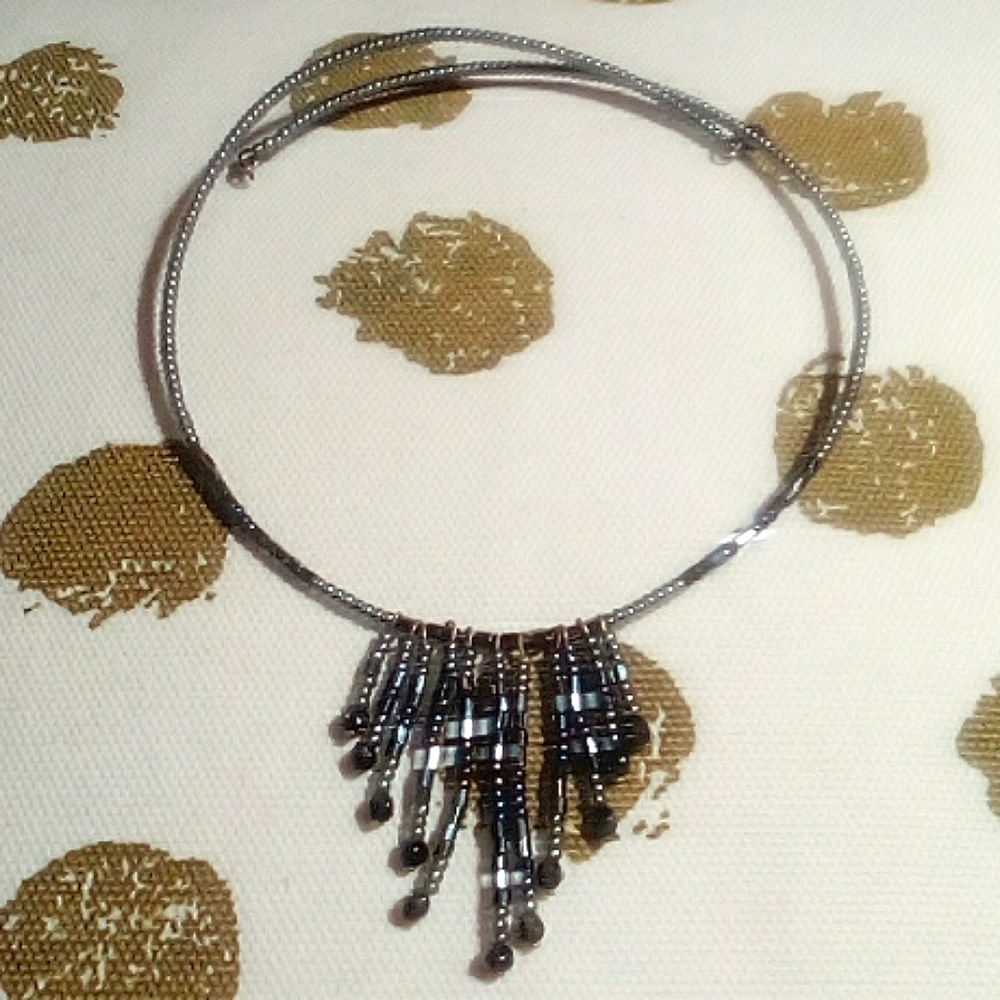 Springback Choker with Beads
